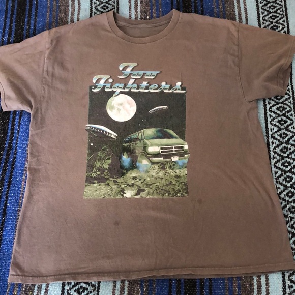 Foo Fighter 2021 Van Tour Concert Tee Shirt - Picture 1 of 10